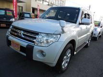 2011 Mitsubishi Pajero