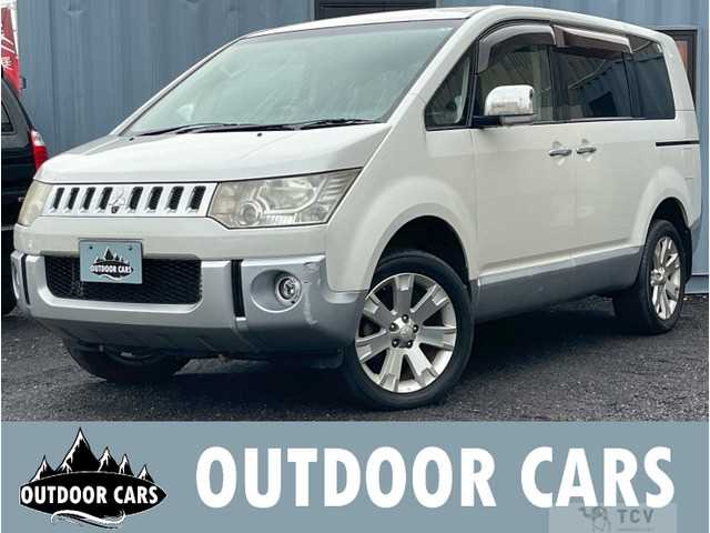 2011 Mitsubishi Delica D5