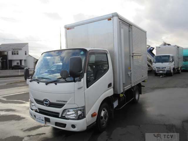2017 Hino Dutro