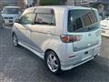 2002 Daihatsu MAX