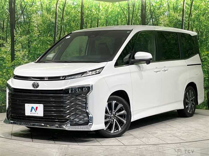 2022 Toyota Voxy