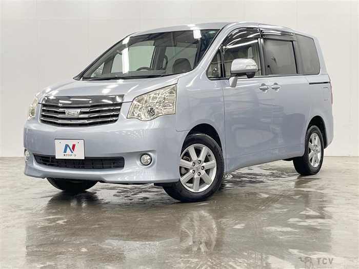 2013 Toyota Noah