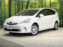 2012 Toyota PRIUS α