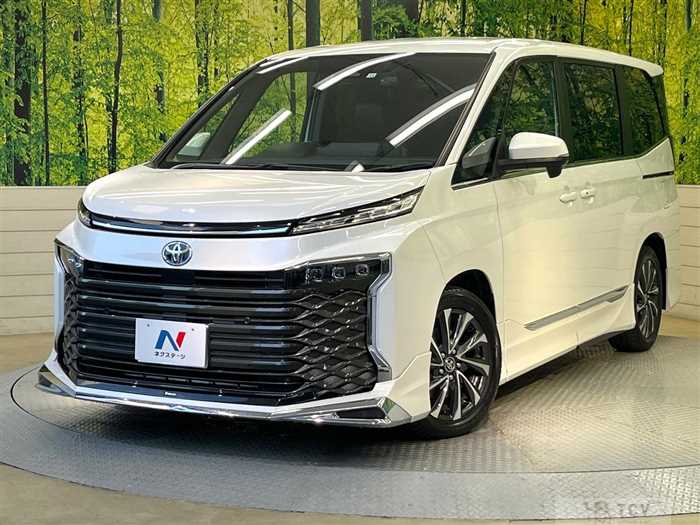 2022 Toyota Voxy