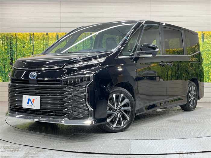 2023 Toyota Voxy