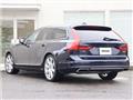 2017 Volvo V90
