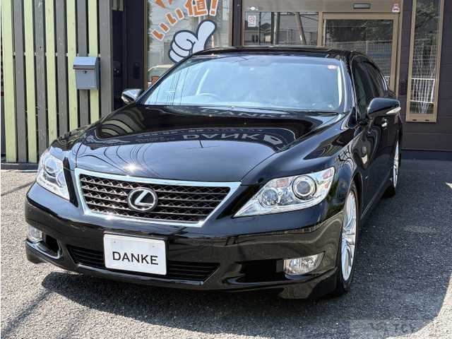 2010 Lexus LS