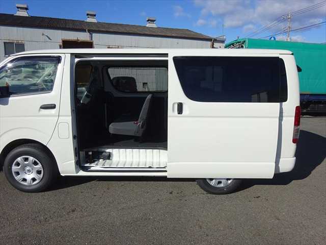 Toyota Hiace Van 2025 — фото 6 купить в Москве