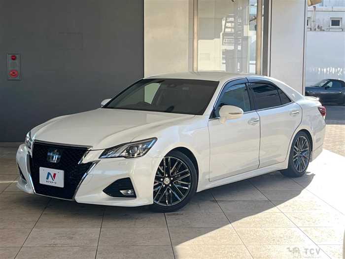 2016 Toyota Crown
