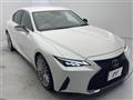 2021 Lexus IS