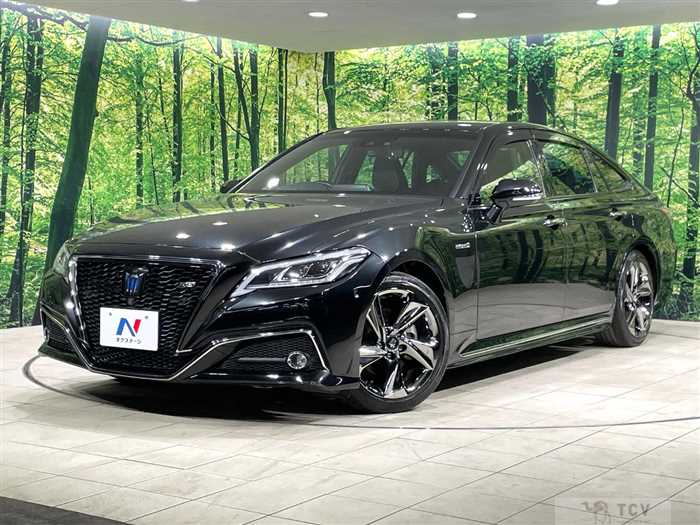 2018 Toyota Crown Hybrid