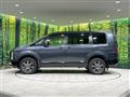 2023 Mitsubishi Delica D5