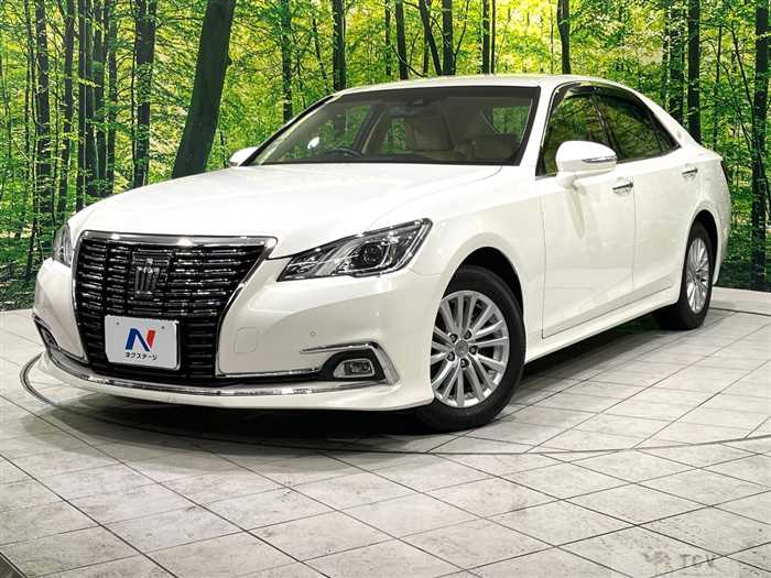2017 Toyota Crown