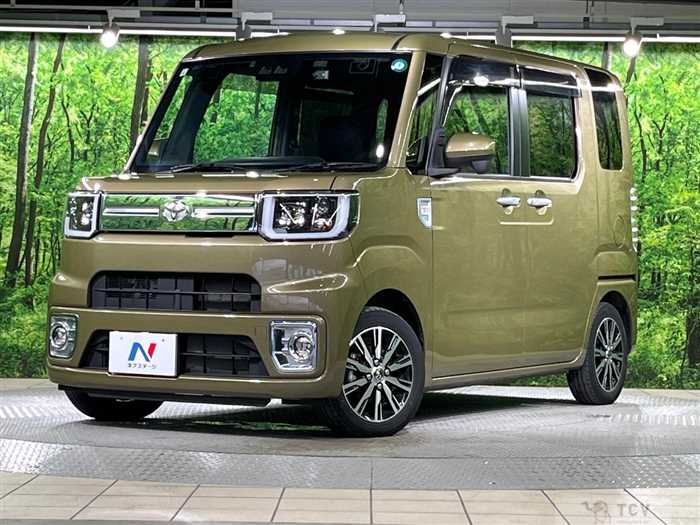 2021 Toyota PIXIS MEGA
