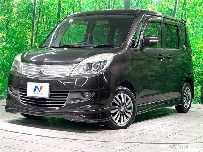 2011 Mitsubishi Delica D2