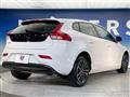 2017 Volvo V40