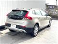 2017 Volvo V40