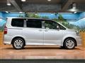 2012 Toyota Noah