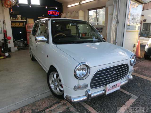 1999 Daihatsu Miragino