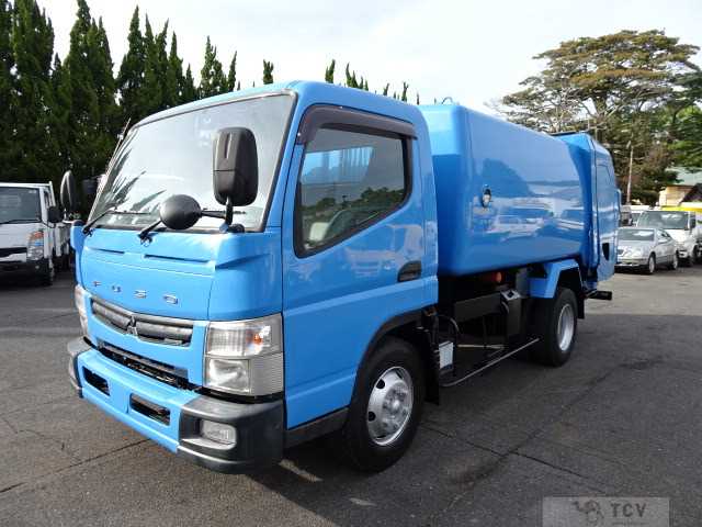 2014 Mitsubishi Canter