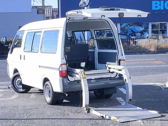 2004 Mazda Bongo Van