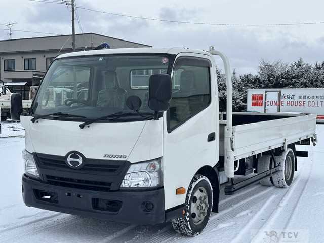 2017 Hino Dutro