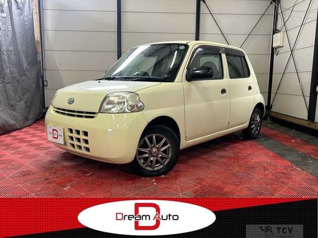2011 Daihatsu Esse