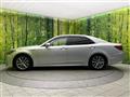 2017 Toyota Crown Hybrid