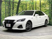 2016 Toyota Crown Hybrid