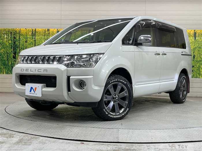 2017 Mitsubishi Delica D5