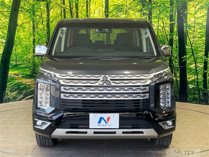 2023 Mitsubishi Delica D5