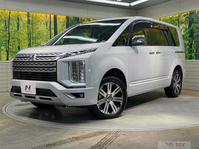 2024 Mitsubishi Delica D5
