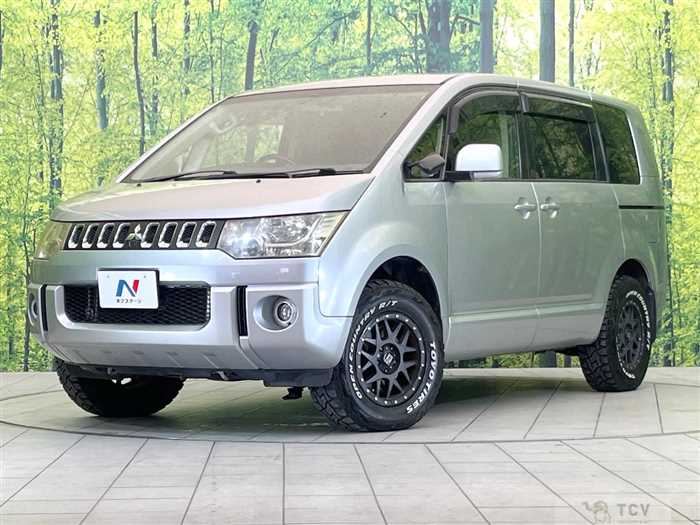 2013 Mitsubishi Delica D5