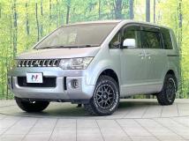 2013 Mitsubishi Delica D5
