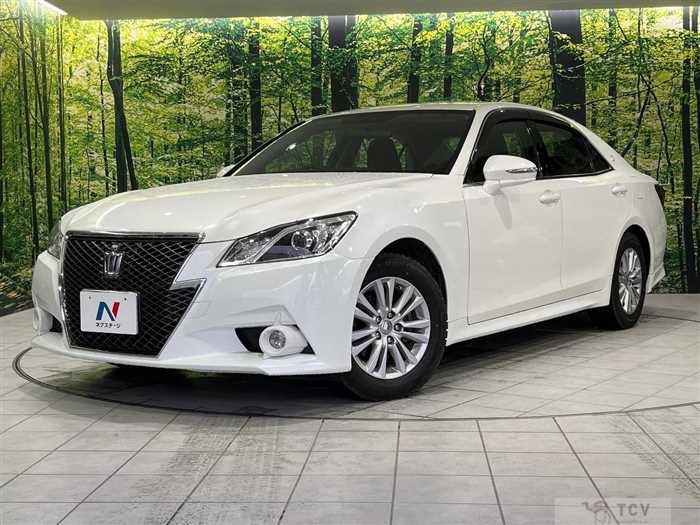 2013 Toyota Crown