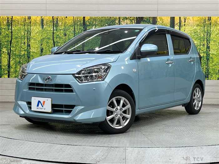 2017 Daihatsu Mira Es