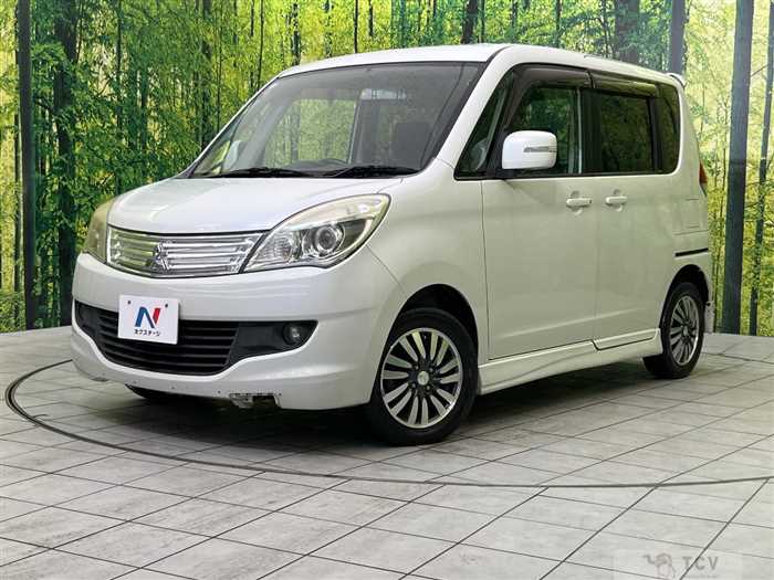 2011 Mitsubishi Delica D2