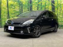 2013 Toyota PRIUS α