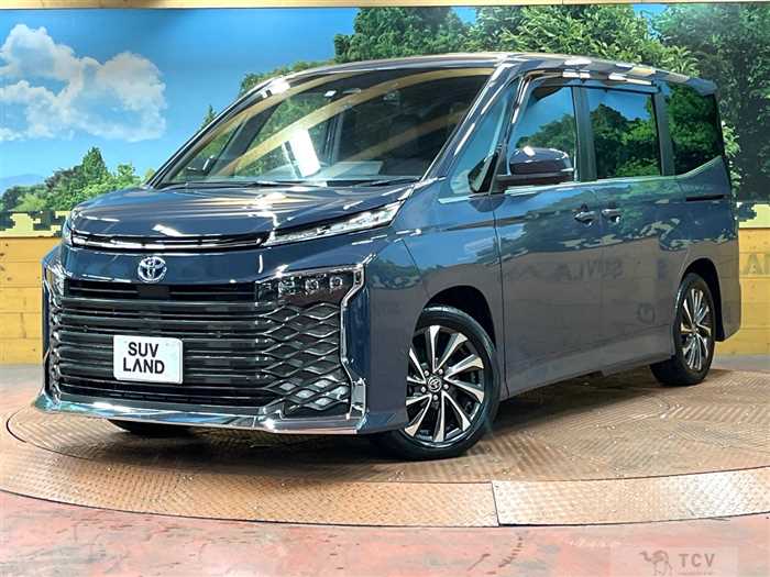 2023 Toyota Voxy