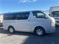 2004 Toyota Hiace Van