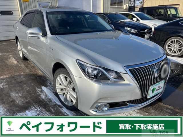 2014 Toyota Crown Majesta