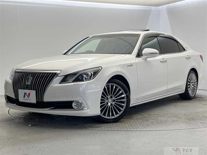 2014 Toyota Crown Majesta