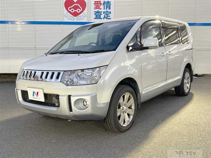 2013 Mitsubishi Delica D5