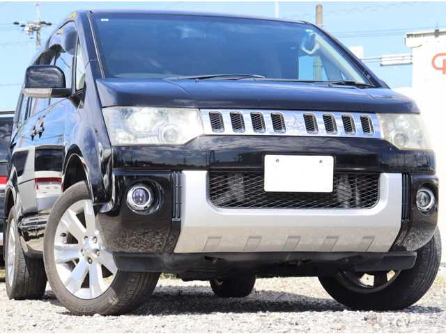 2013 Mitsubishi Delica D5