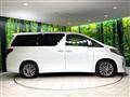 2013 Toyota Alphard