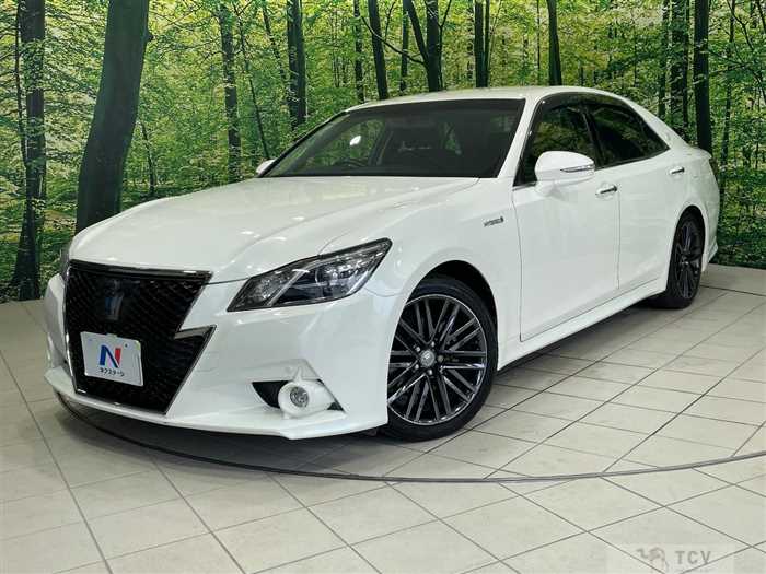 2015 Toyota Crown Hybrid