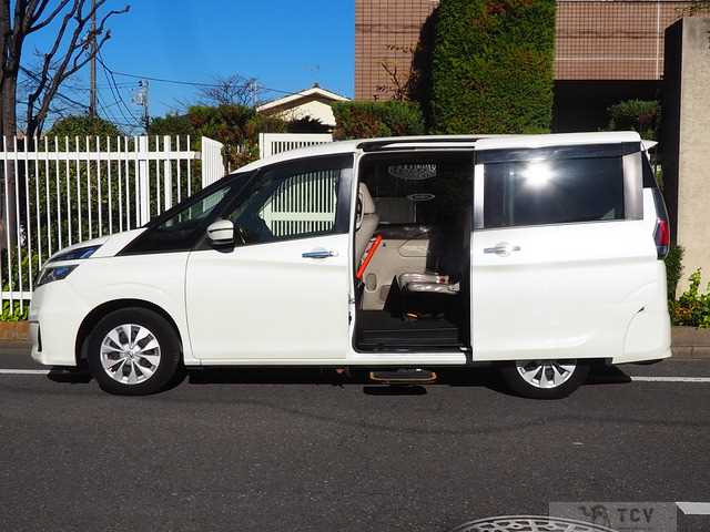 2018 Nissan Serena