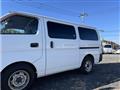 2004 Nissan Caravan Van