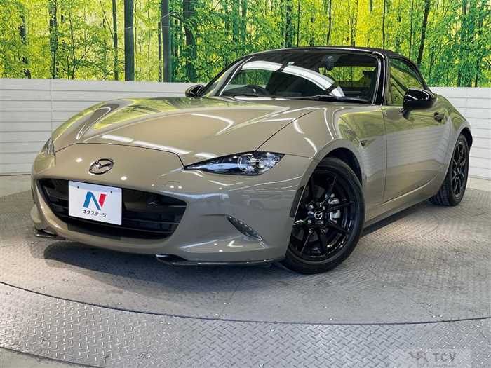 2023 Mazda Roadster