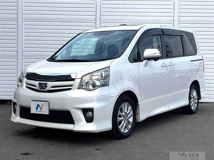 2013 Toyota Noah